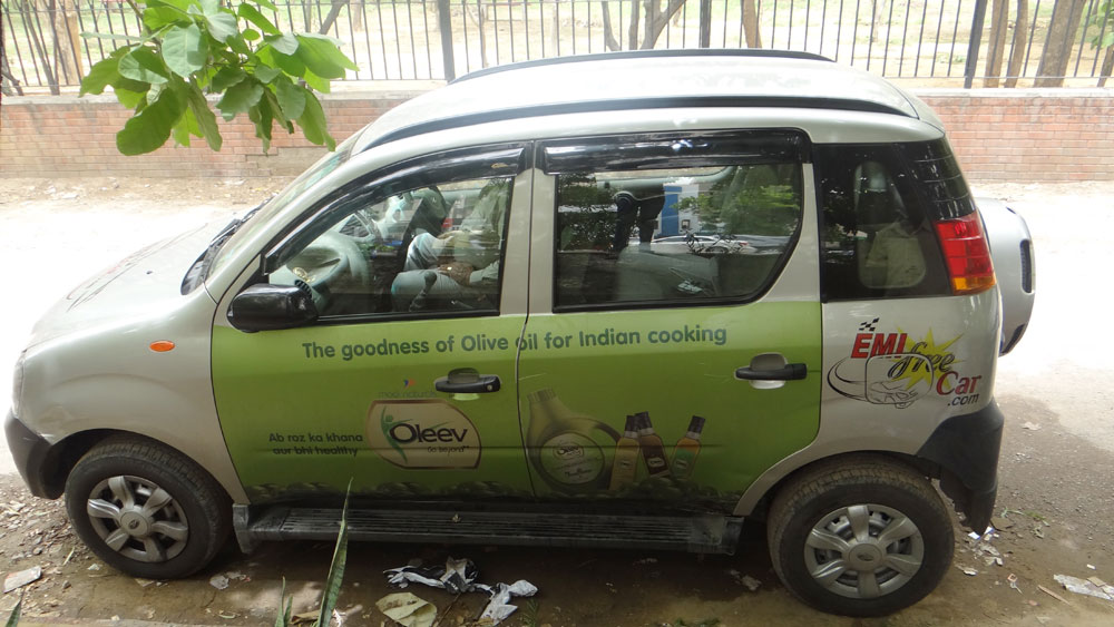 Olive Oil car advertisement in New Delhi