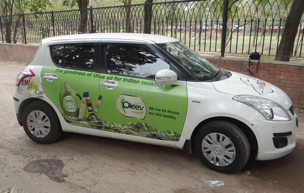 Olive Oil car advertisement in New Delhi