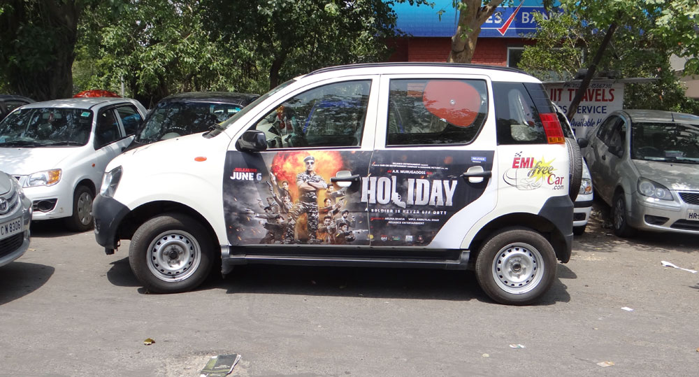 Akshay Kumar's Holiday emifreecar.com, holiday movie car advertisement in New Delhi