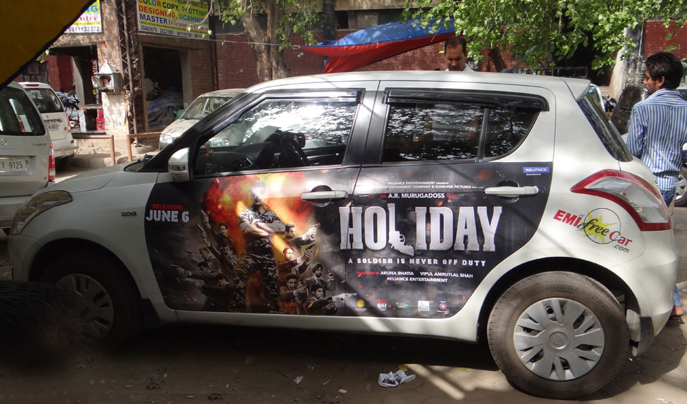 Akshay Kumar's Holiday emifreecar.com, holiday movie car advertisement in New Delhi