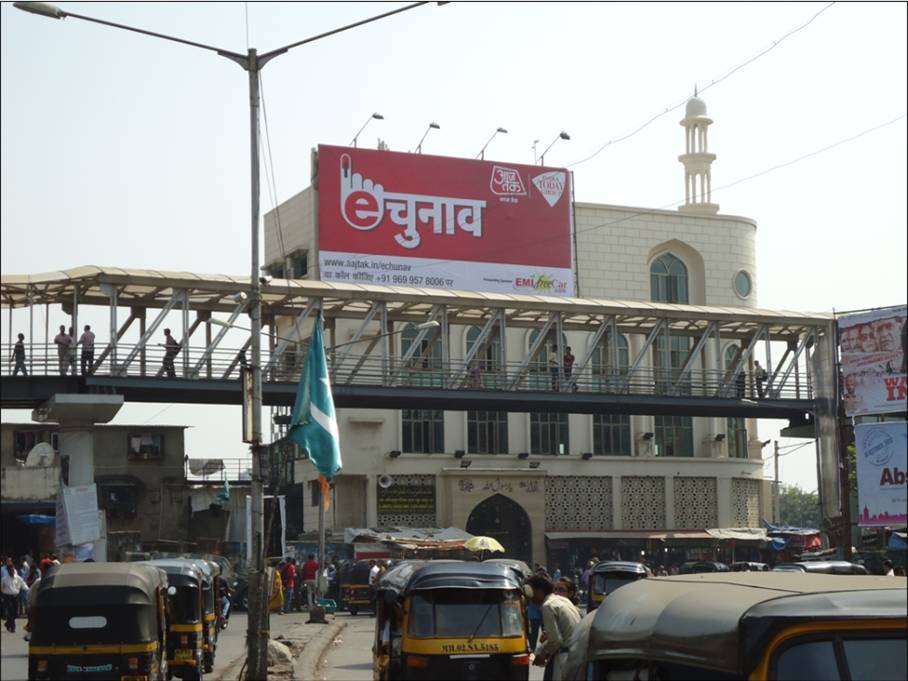 EMI Free Car Hoarding on Bandra Mumbai - India